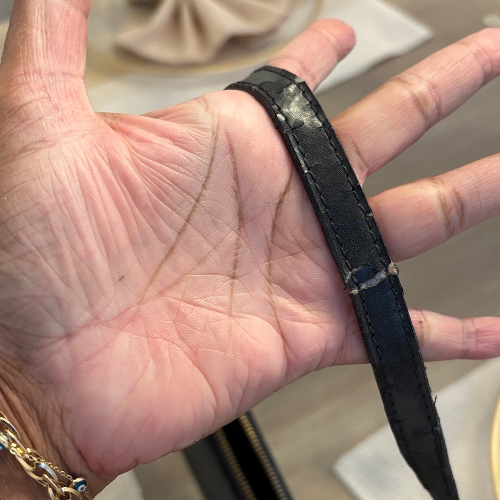 Louis Vuitton Black Epi Poichette - Picture 9 of 12
